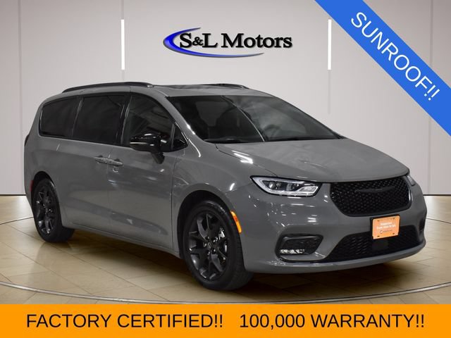 Certified 2025 Chrysler Pacifica Limited