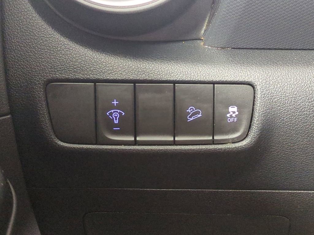 Certified 2023 Hyundai Kona SEL w/ Convenience Package FWD image 28