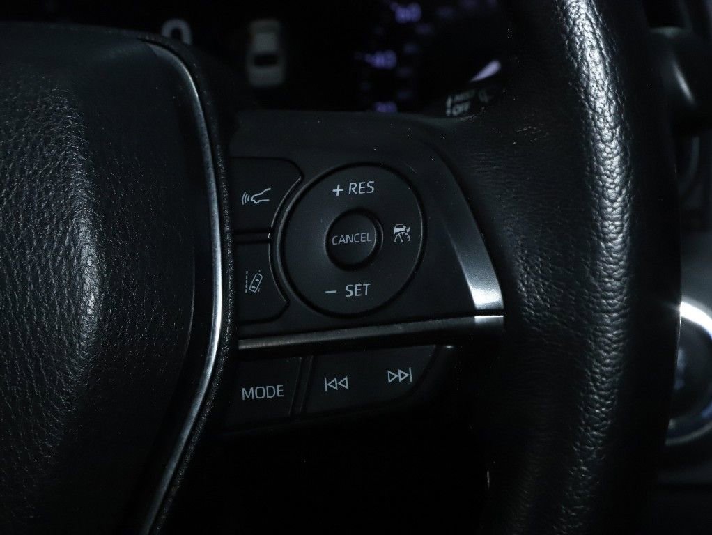 Used 2019 Toyota Avalon XLE w/ Moonroof Package image 24