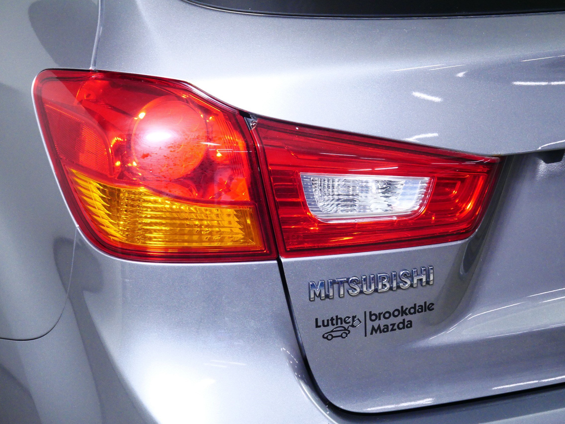 Used 2014 Mitsubishi Outlander Sport SE AWD/4WD image 17