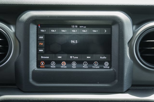 Used 2022 Jeep Wrangler Unlimited Sport AWD/4WD image 28