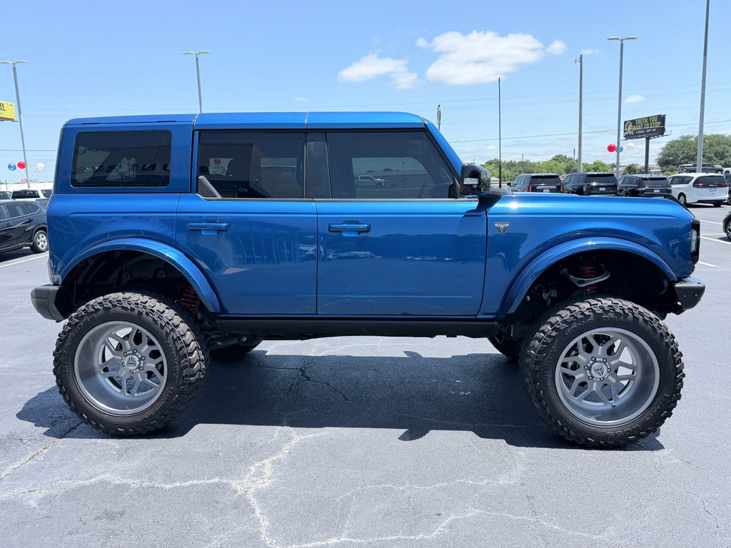 Used 2021 Ford Bronco First Edition AWD/4WD image 4