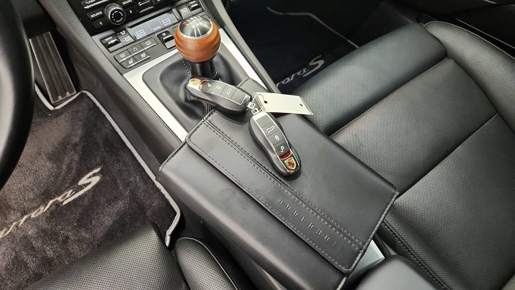 Used 2013 Porsche 911 Carrera S RWD image 37