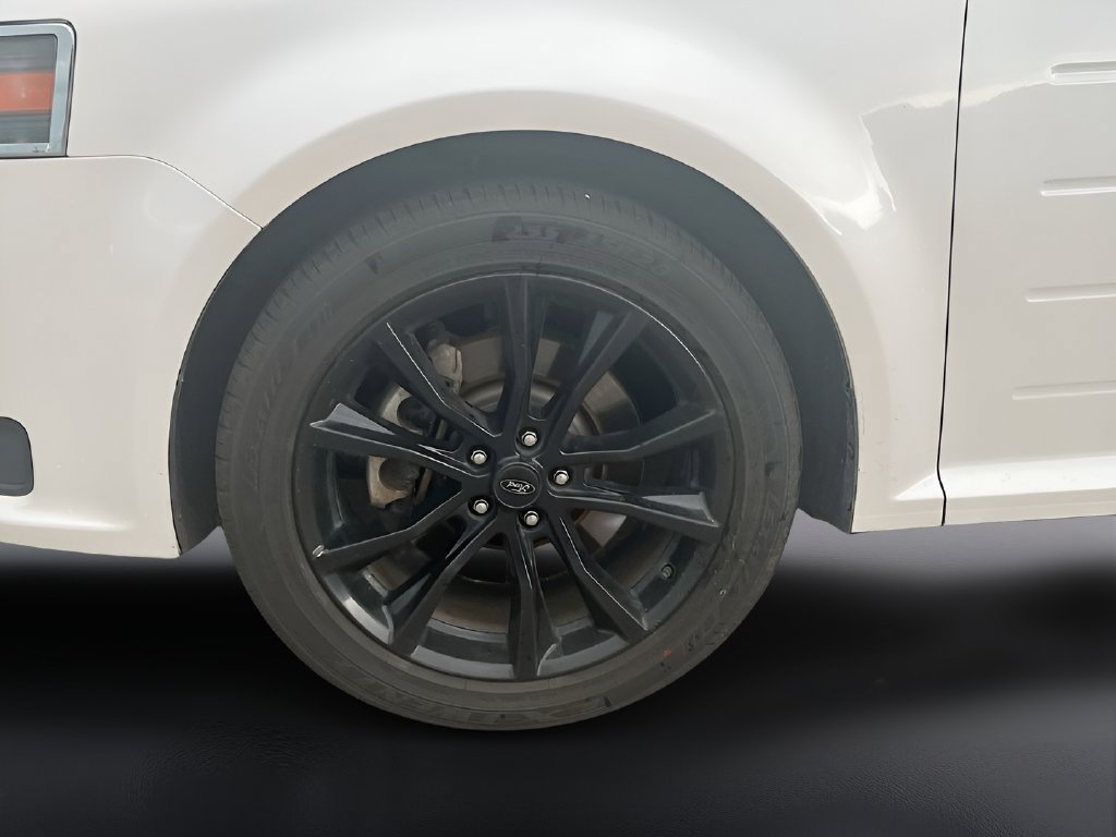 Used 2018 Ford Flex SEL w/ Equipment Group 202A FWD image 32