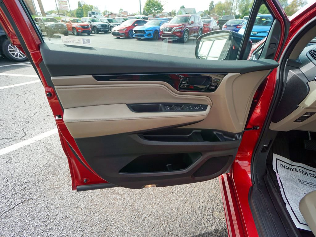 Used 2023 Honda Odyssey Elite image 15