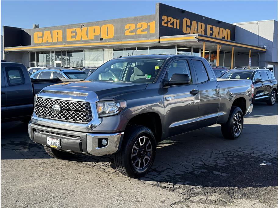 Used 2014 Toyota Tundra SR5 image 1