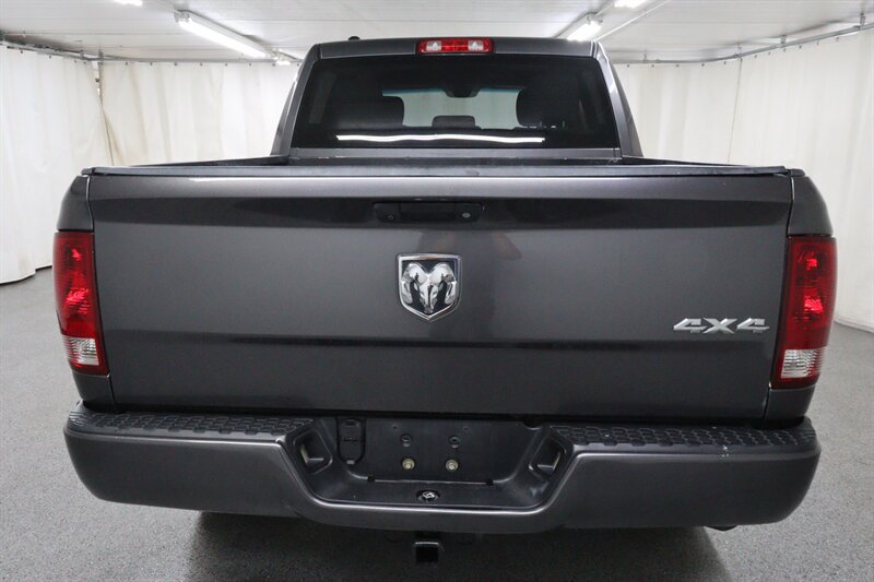 Used 2017 RAM 1500 Express AWD/4WD image 5