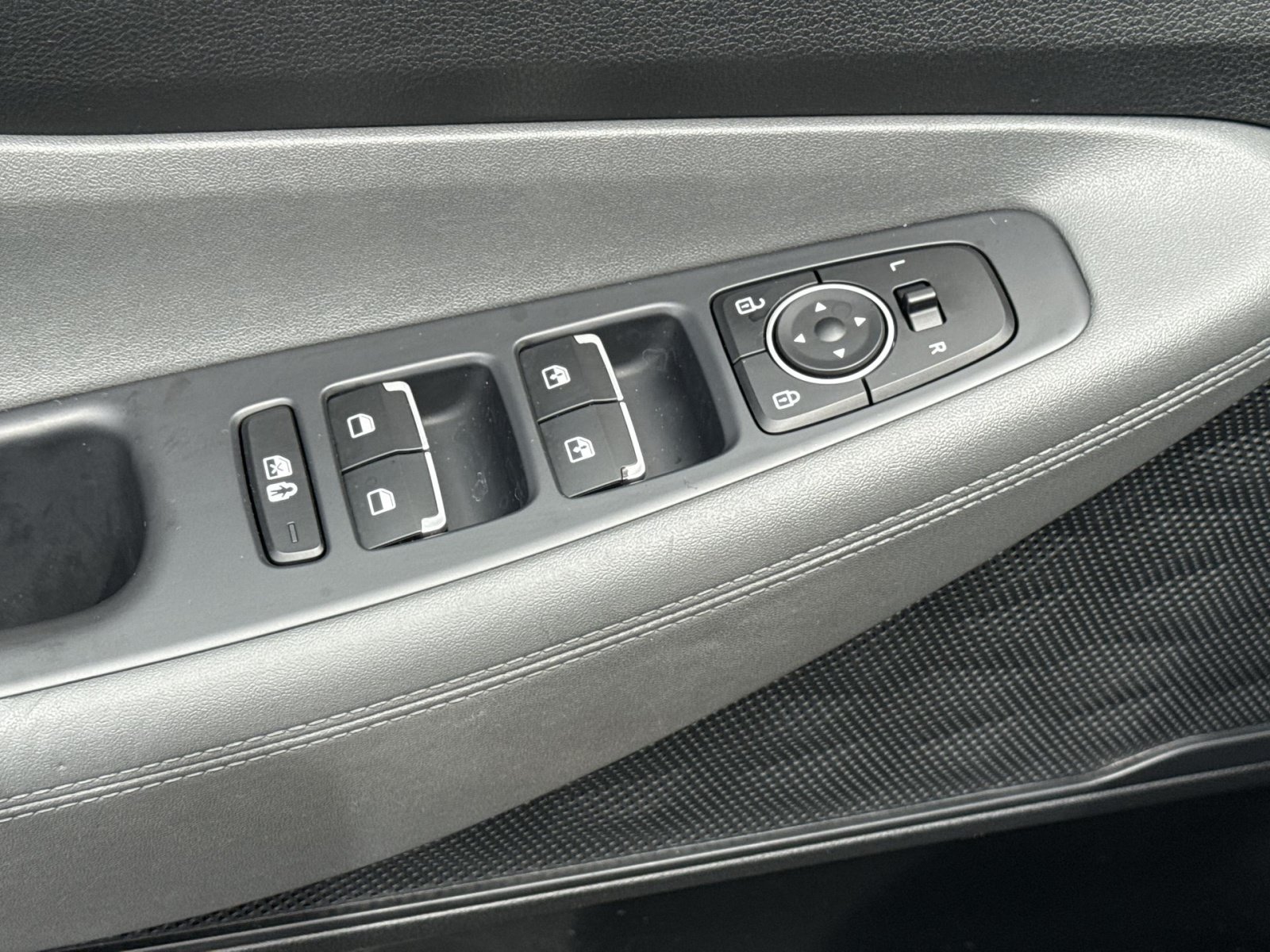 Certified 2023 Hyundai Santa Fe SEL AWD/4WD image 15