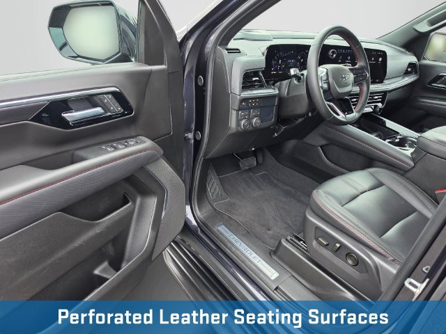Used 2026 Chevrolet Suburban RST AWD/4WD image 23