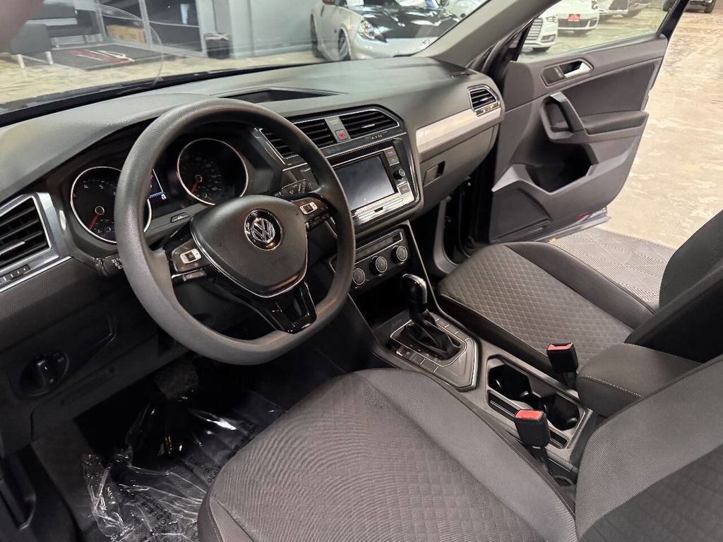 Used 2019 Volkswagen Tiguan S FWD image 31