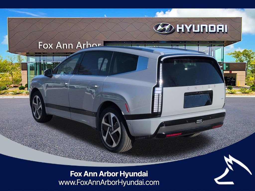 New 2026 Hyundai Ioniq 9 Calligraphy image 3