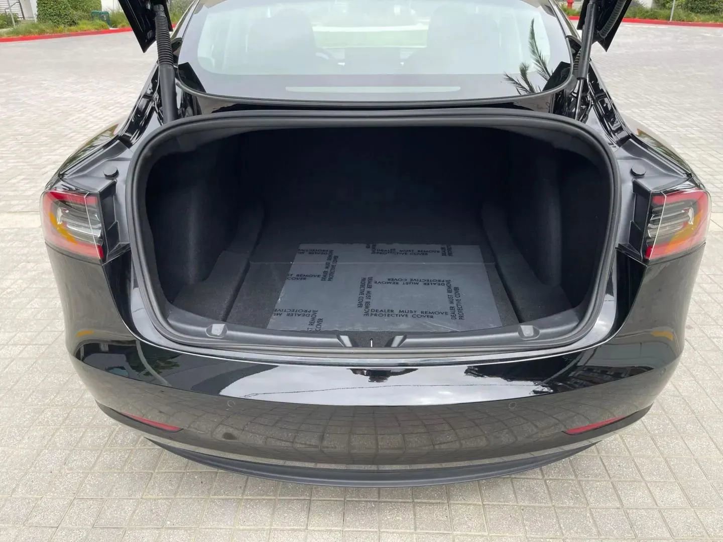 Used 2023 Tesla Model 3 Standard Range image 40