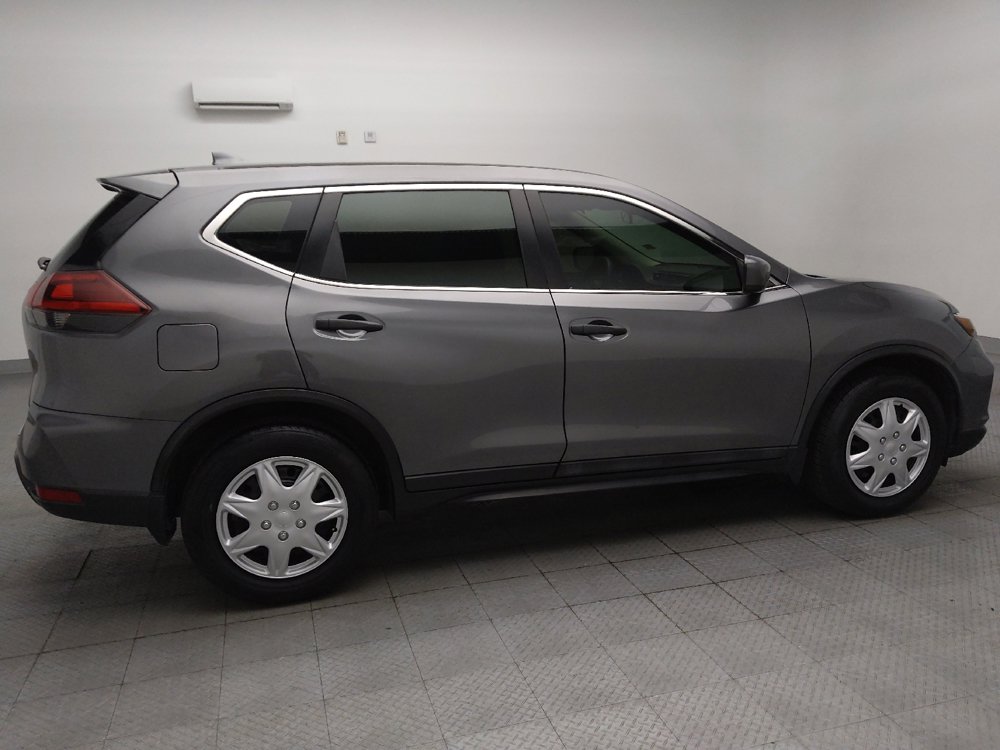 Used 2018 Nissan Rogue S FWD image 10