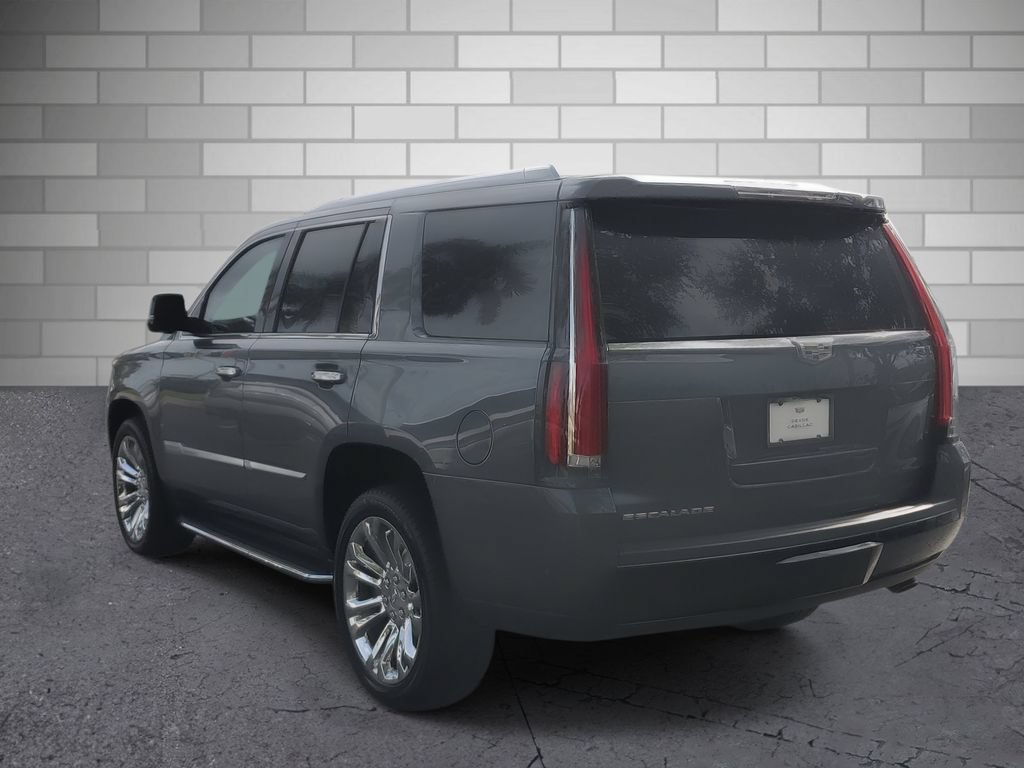 Used 2020 Cadillac Escalade Luxury AWD/4WD image 3