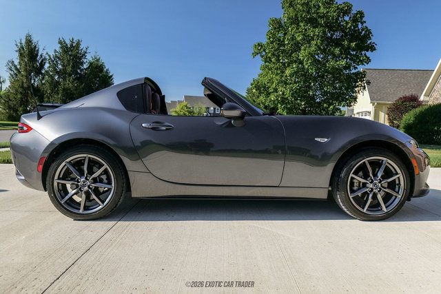 Used 2017 MAZDA MX-5 Miata RF Grand Touring RWD image 9