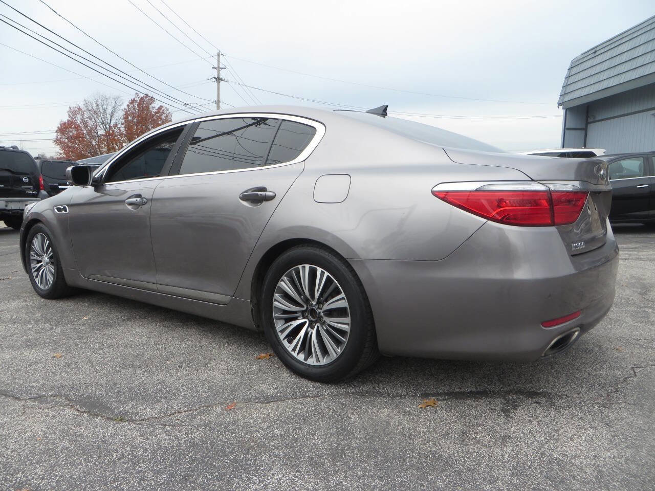Used 2016 Kia K900 Luxury image 3