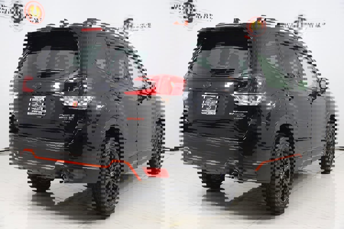 Used 2023 Subaru Forester Sport image 3