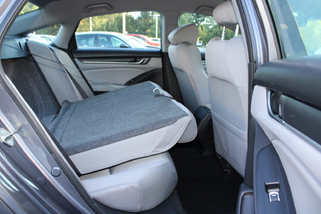 Used 2018 Honda Accord LX image 15