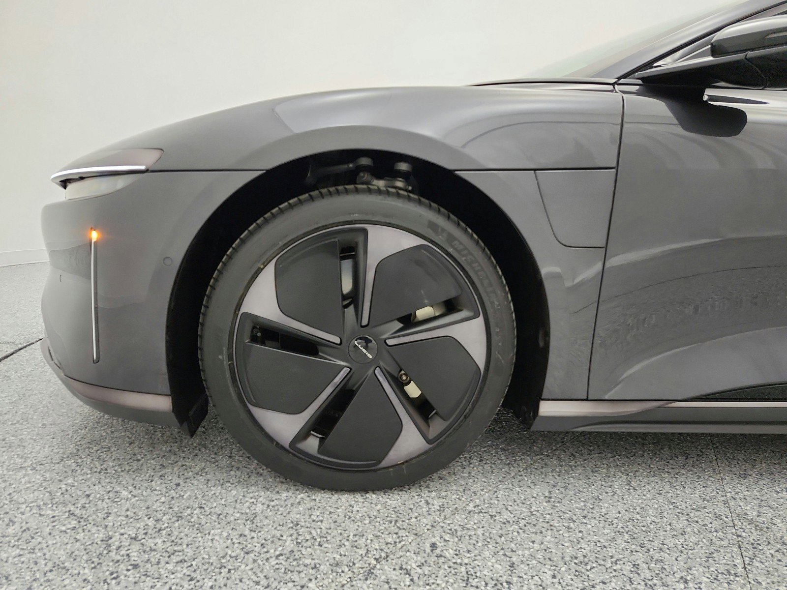 Used 2024 Lucid Air Touring AWD/4WD image 17