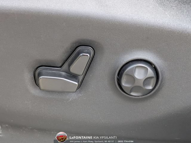 Used 2021 Chrysler Pacifica Limited AWD/4WD image 13