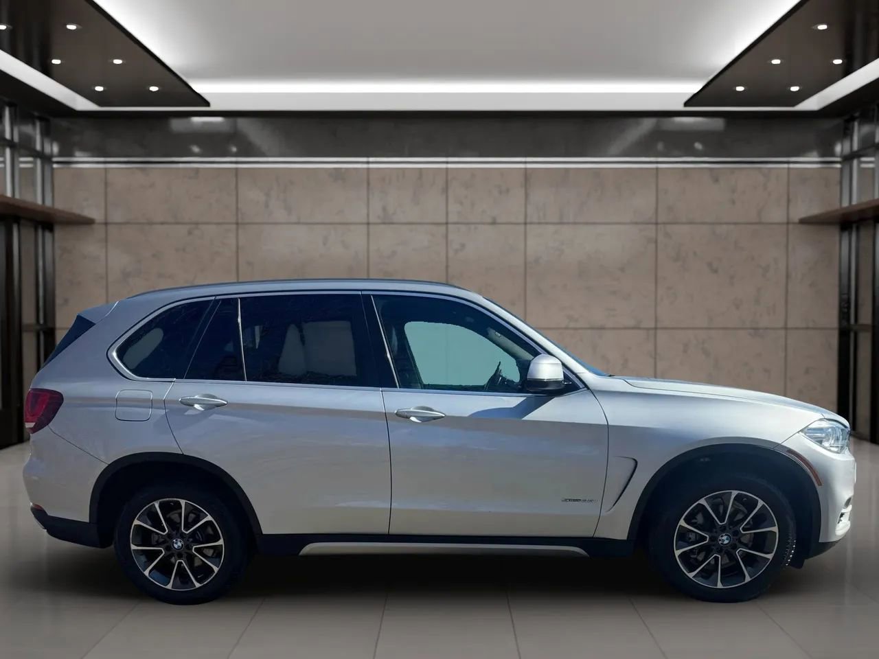 Used 2018 BMW X5 sDrive35i image 7