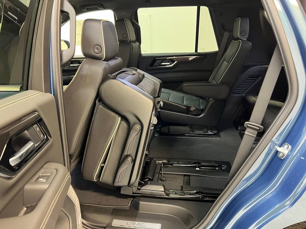 New 2026 GMC Yukon Elevation image 29