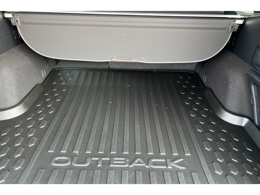 Used 2024 Subaru Outback Premium image 17