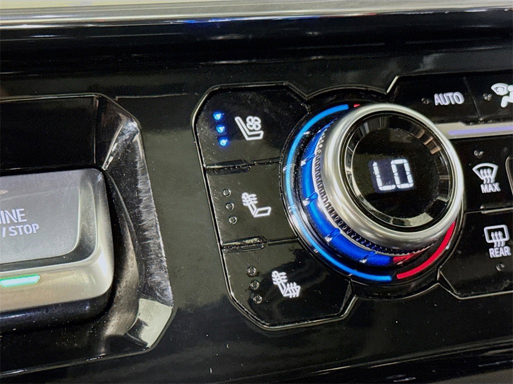 Used 2024 GMC Sierra 1500 Denali w/ Denali Reserve Package image 18