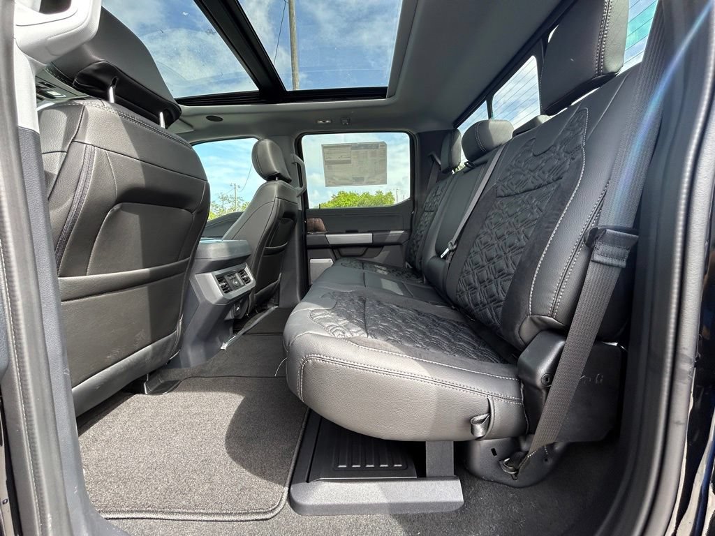 New 2026 Ford F250 Lariat w/ Black Appearance Package AWD/4WD image 36