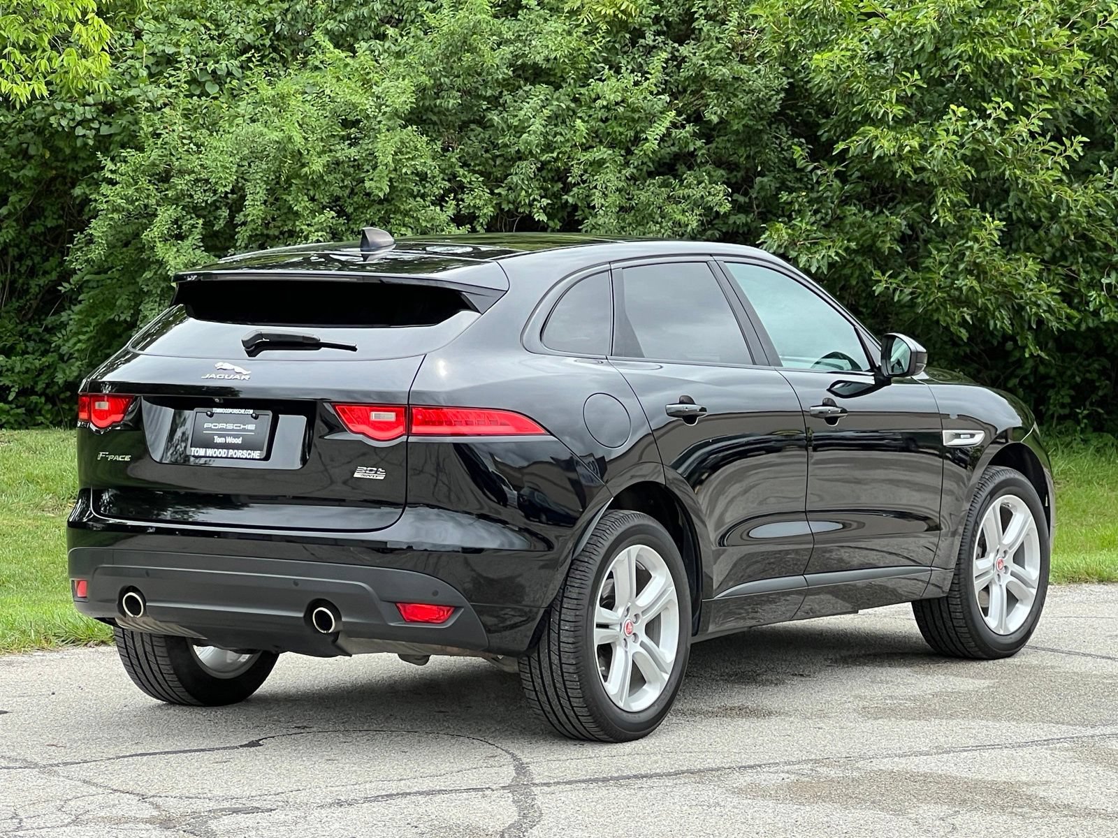 Used 2020 Jaguar F-PACE R-Sport AWD/4WD image 6