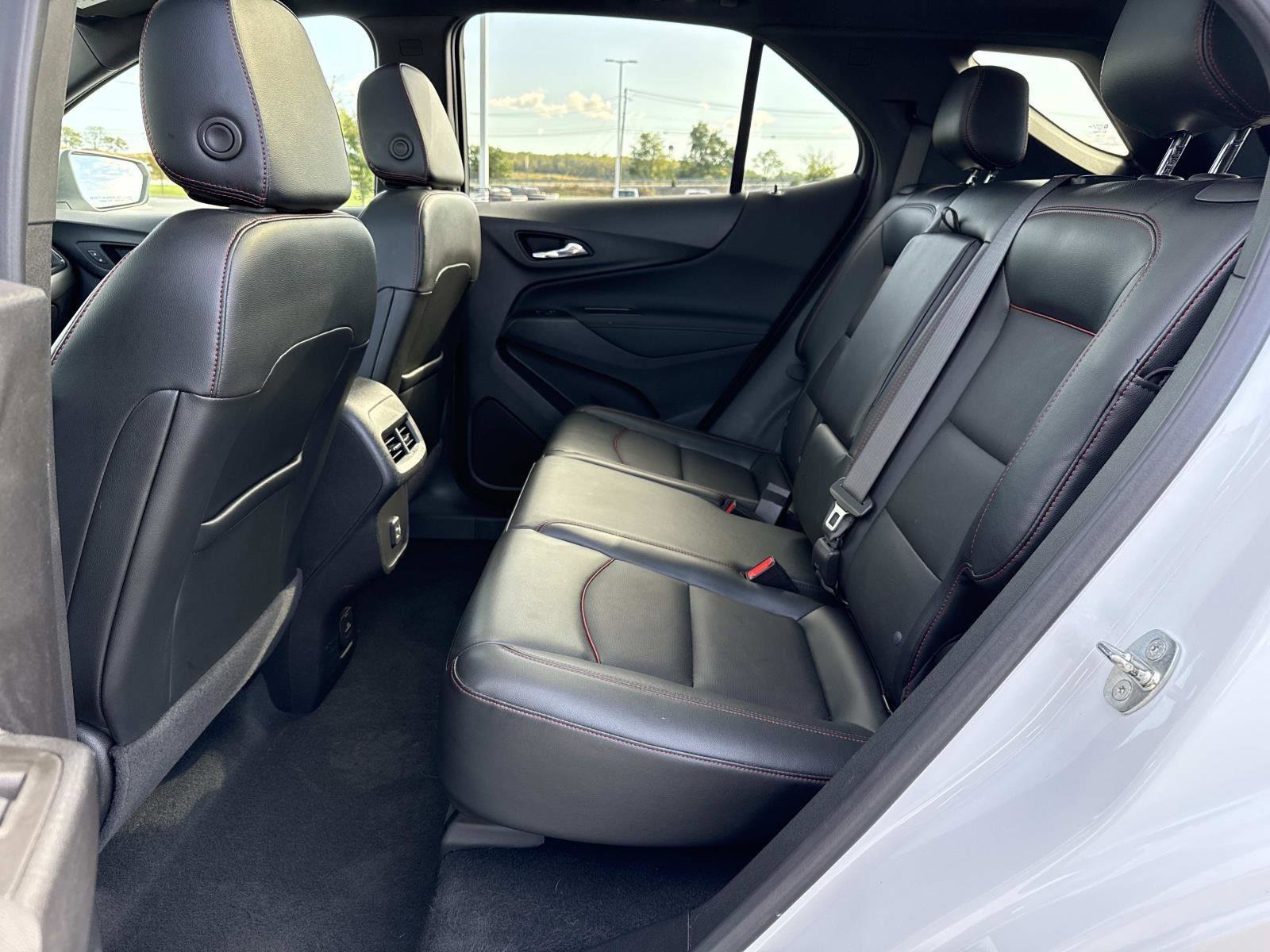 Used 2023 Chevrolet Equinox RS w/ RS Leather Package image 21