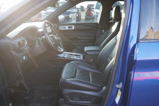 Used 2022 Ford Explorer ST w/ Equipment Group 401A image 2