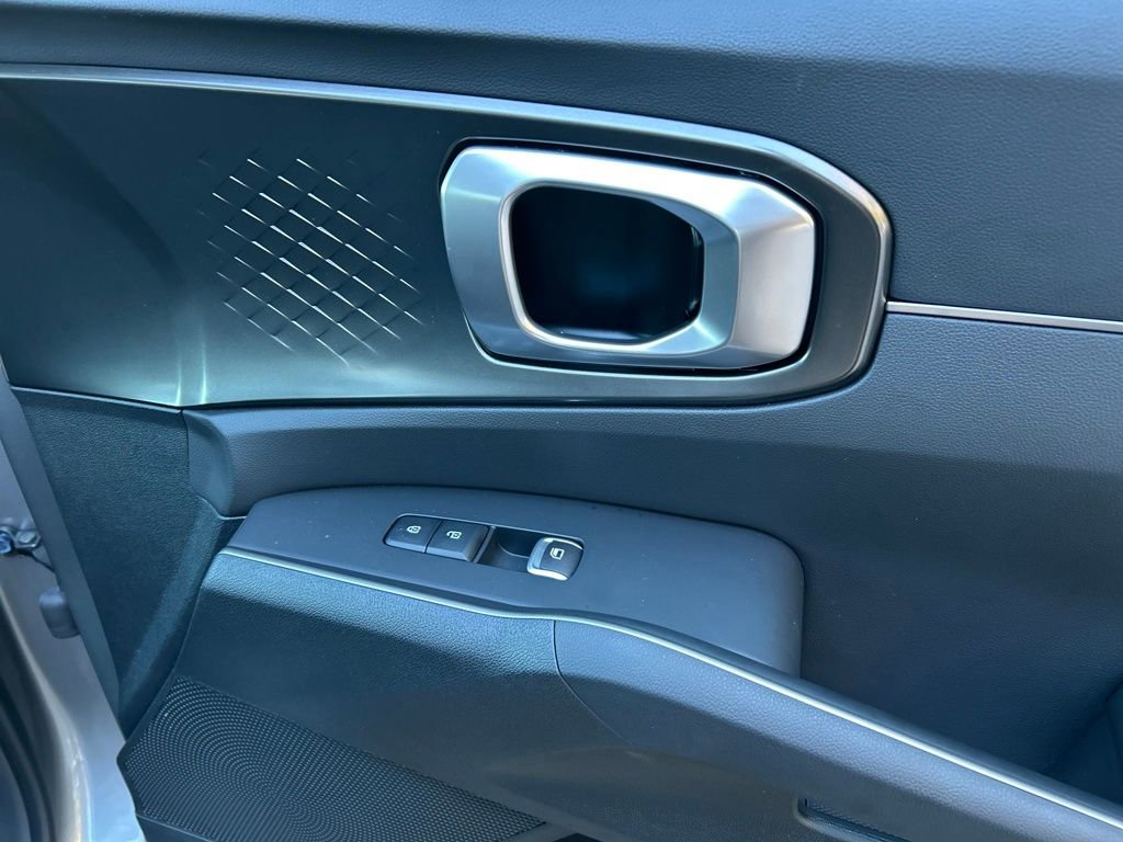 Used 2023 Kia Sorento EX image 32