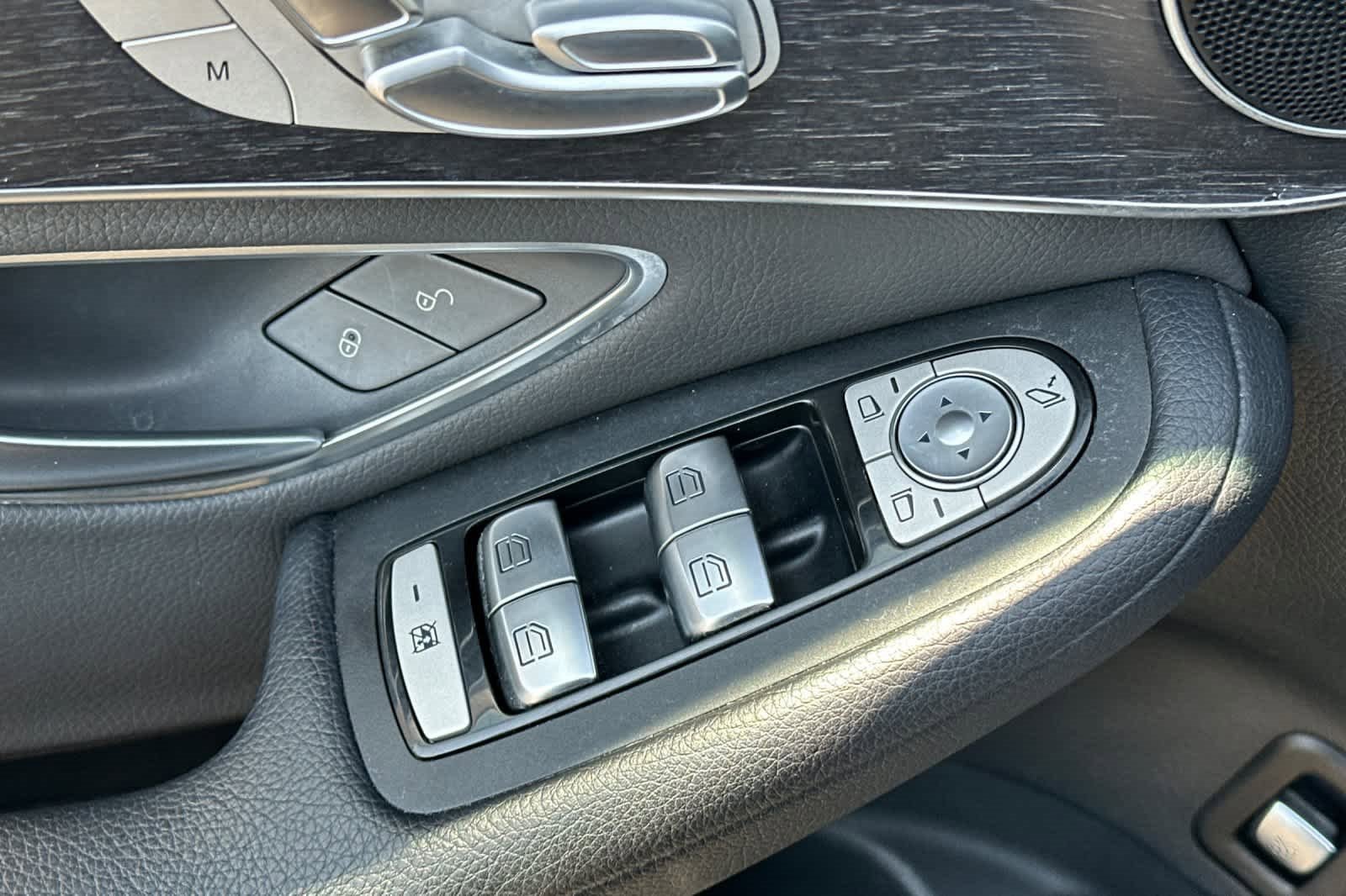 Used 2022 Mercedes-Benz GLC 300 image 14