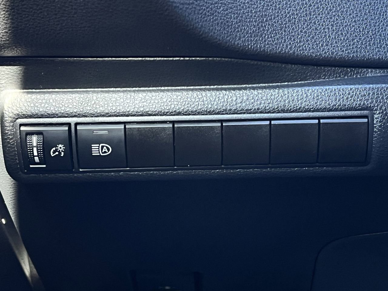 Used 2024 Toyota Corolla LE image 20