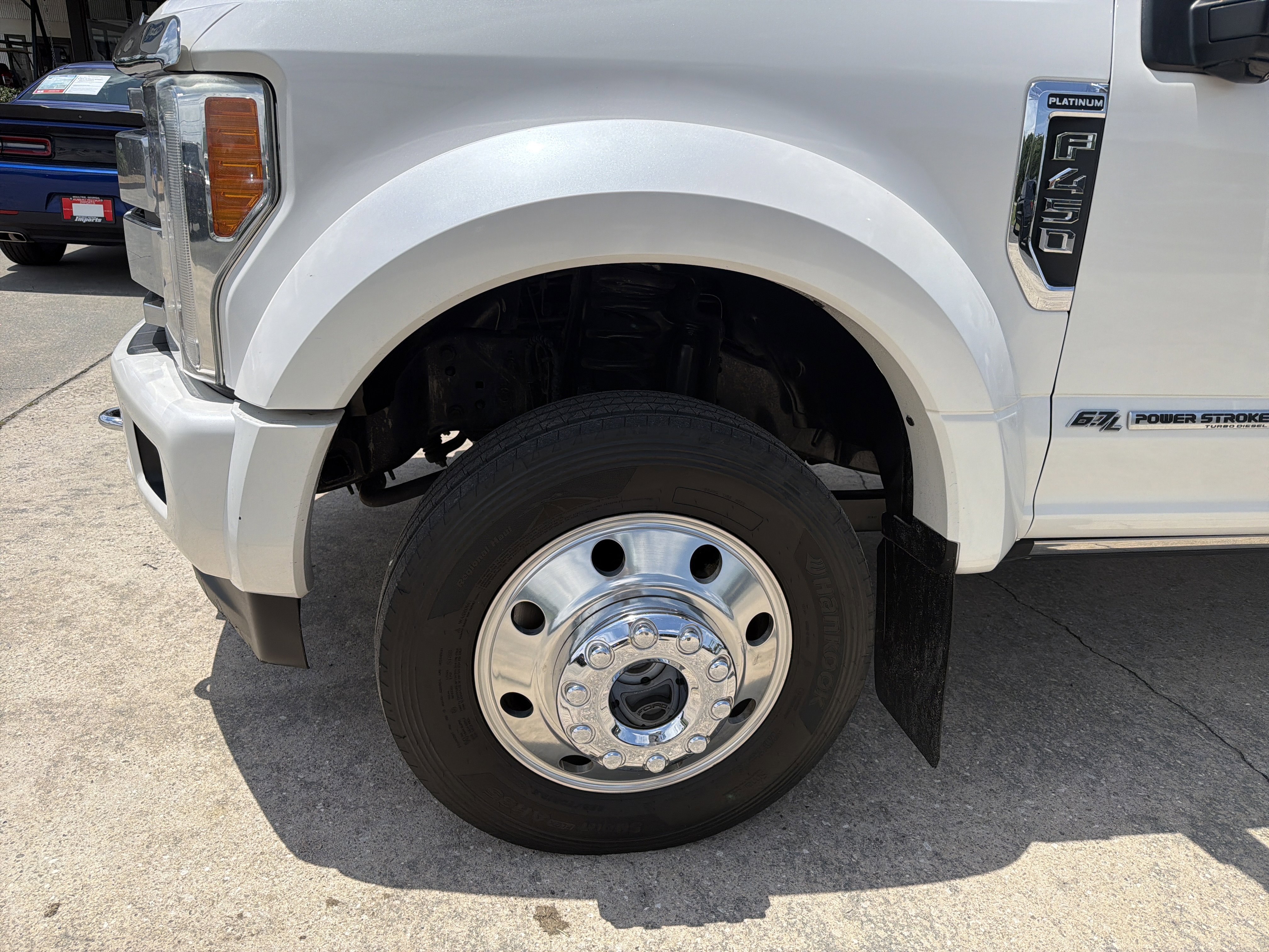 Used 2019 Ford F450 Platinum w/ Platinum Ultimate Package AWD/4WD image 9