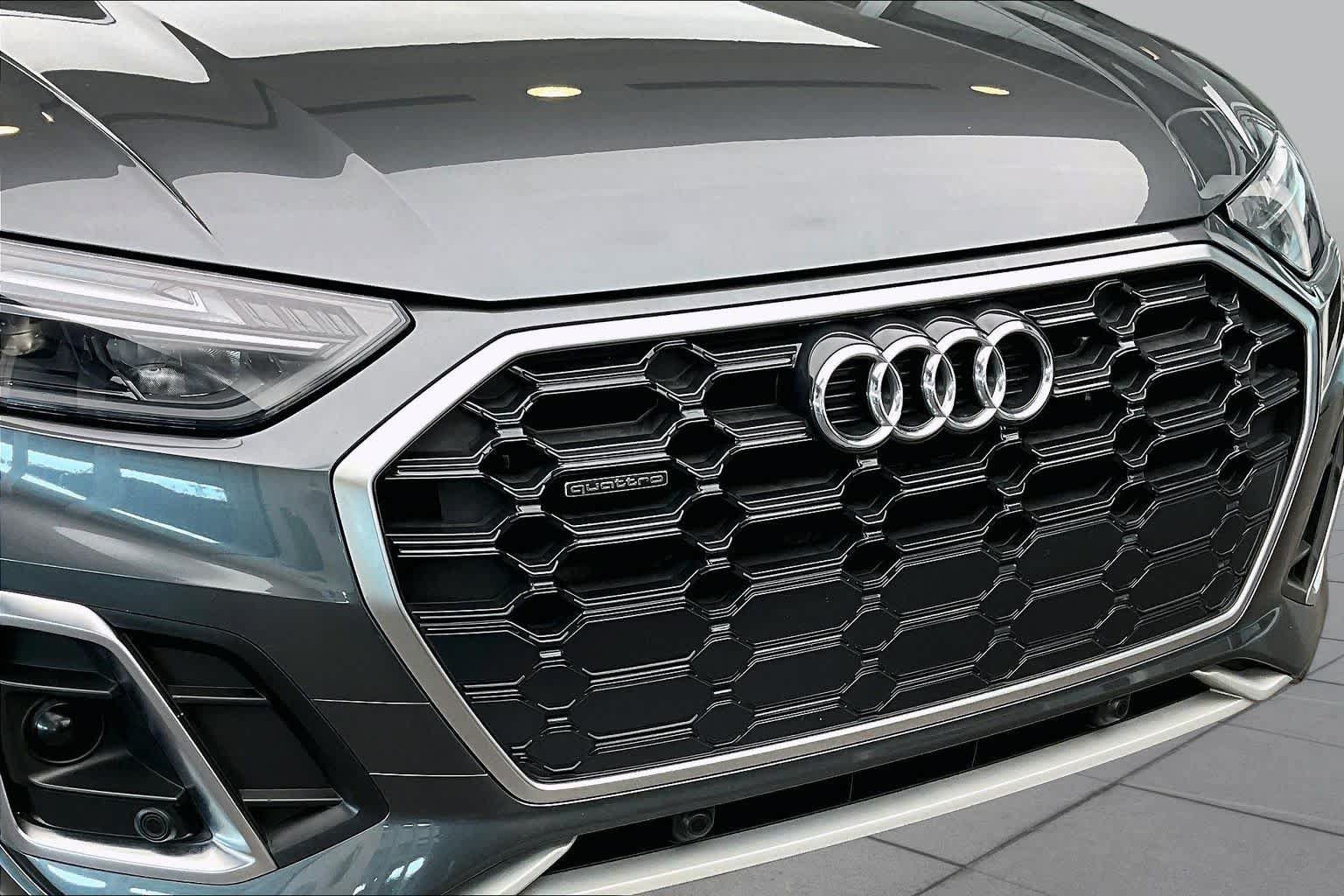 Used 2023 Audi Q5 2.0T Premium w/ Convenience Package AWD/4WD image 32