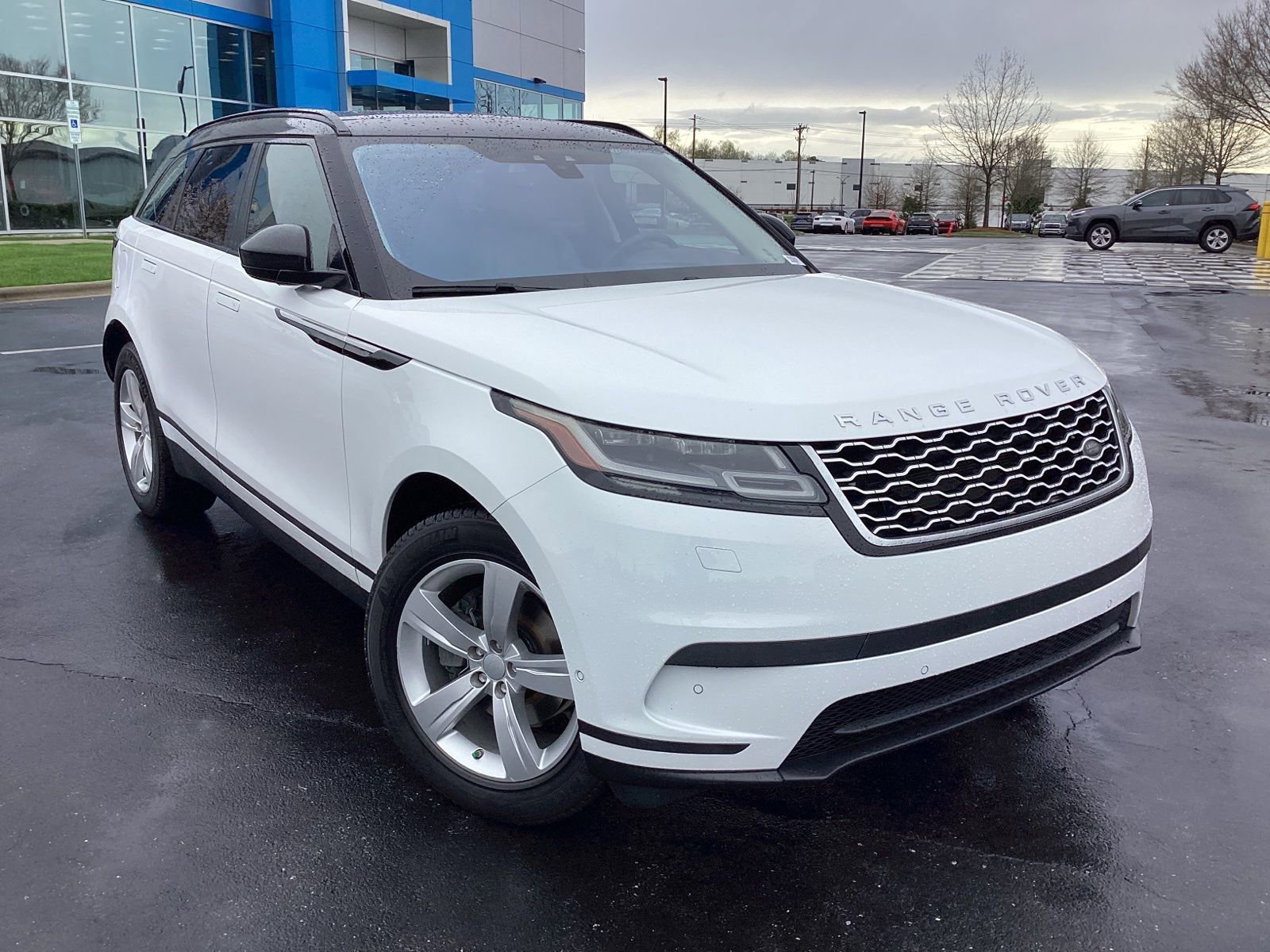 Used 2019 Land Rover Range Rover Velar S image 1