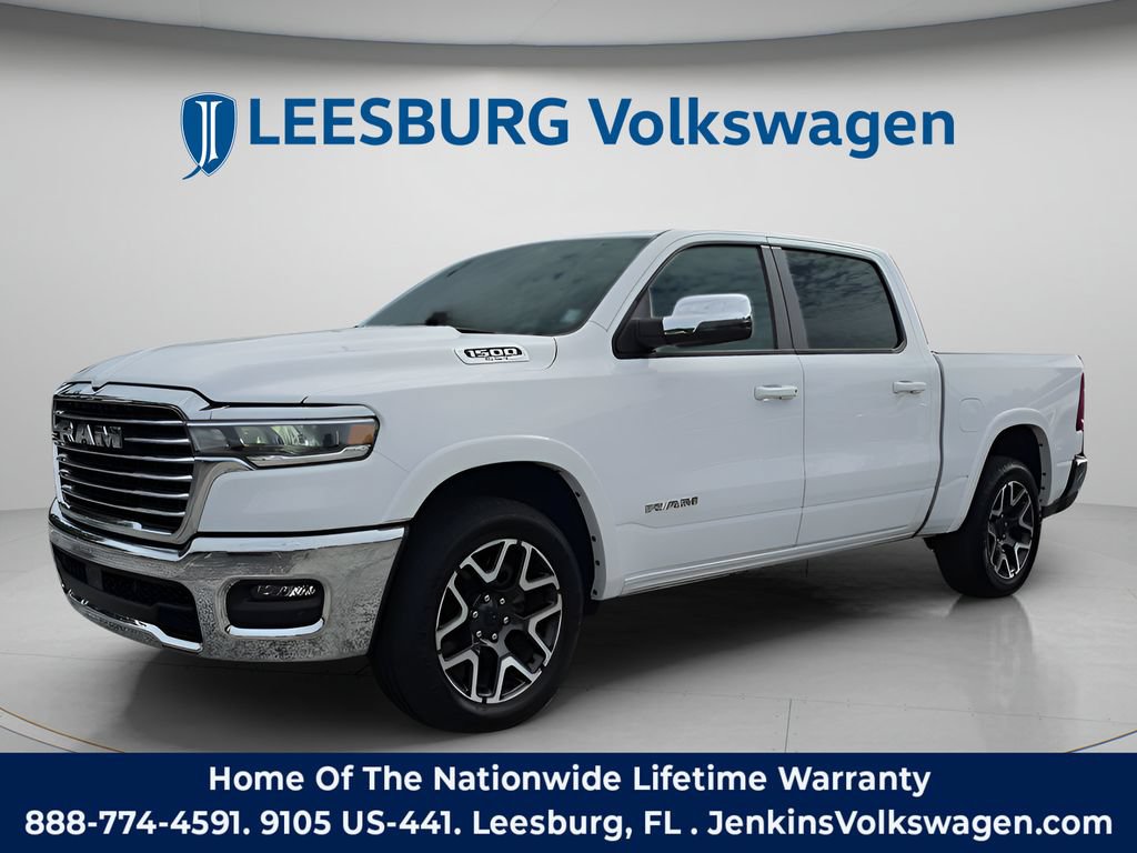 Used 2025 RAM 1500 Laramie AWD/4WD image 13