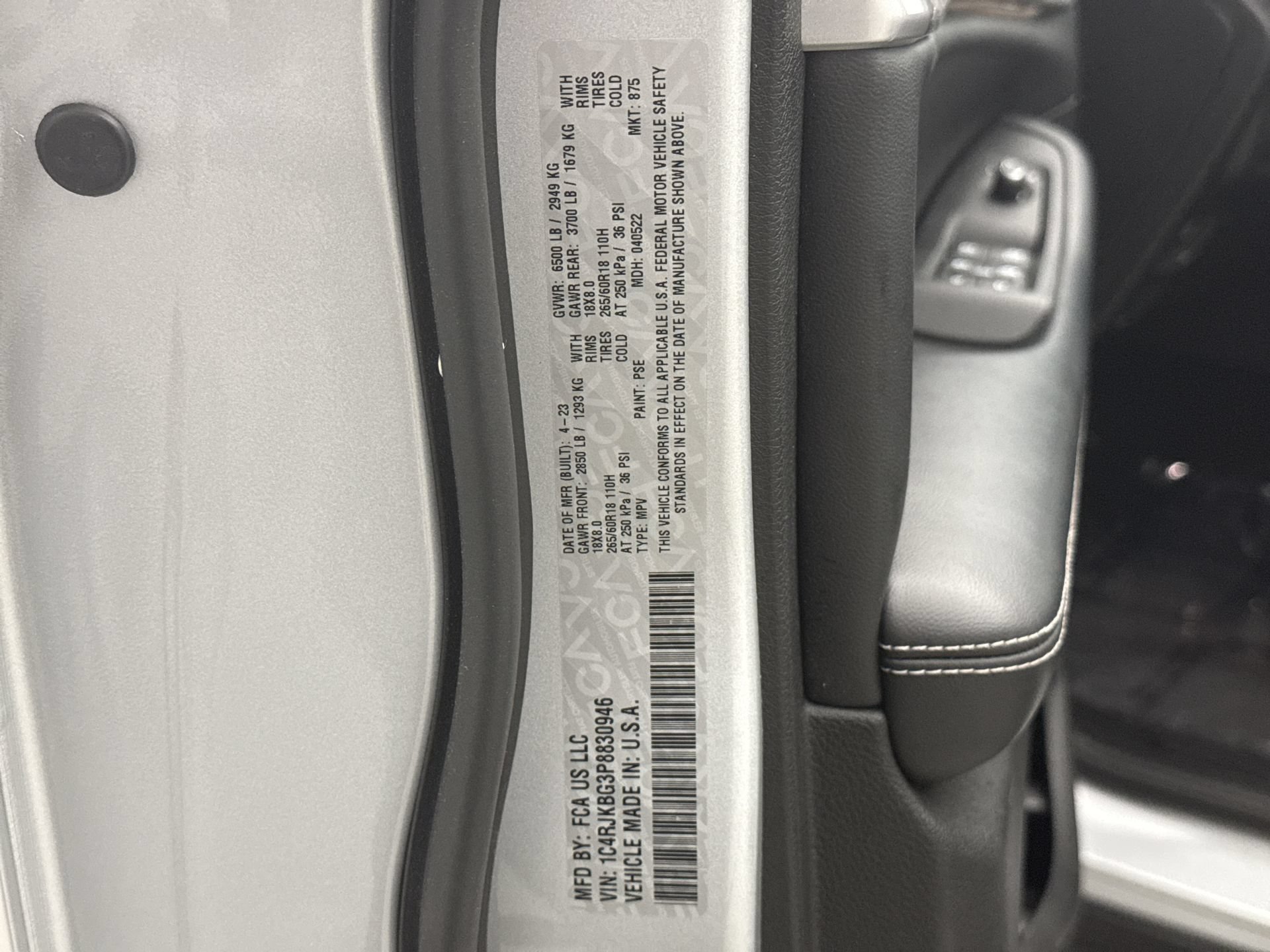 Used 2023 Jeep Grand Cherokee L Limited AWD/4WD image 26