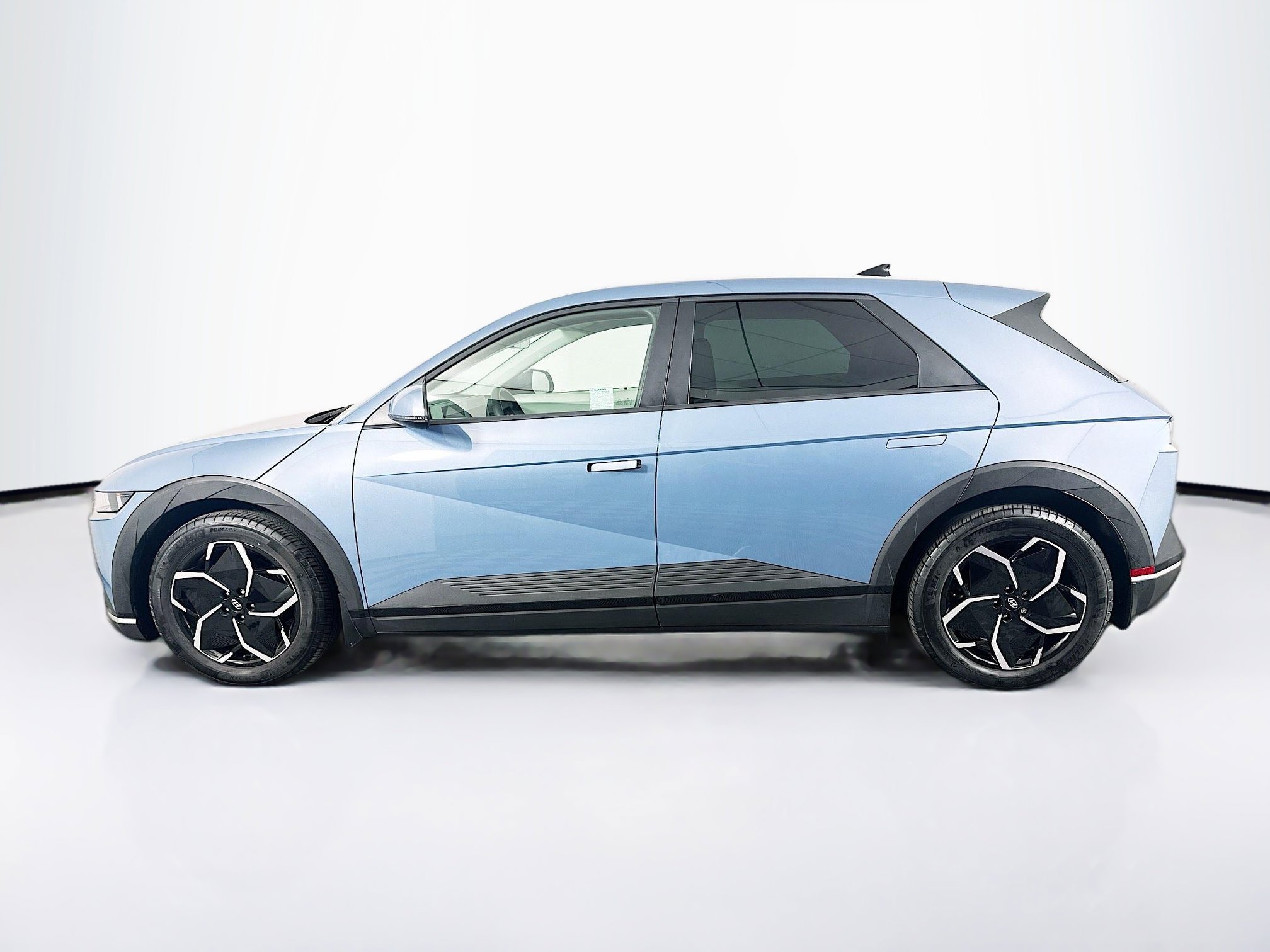 Used 2024 Hyundai Ioniq 5 SEL RWD image 5