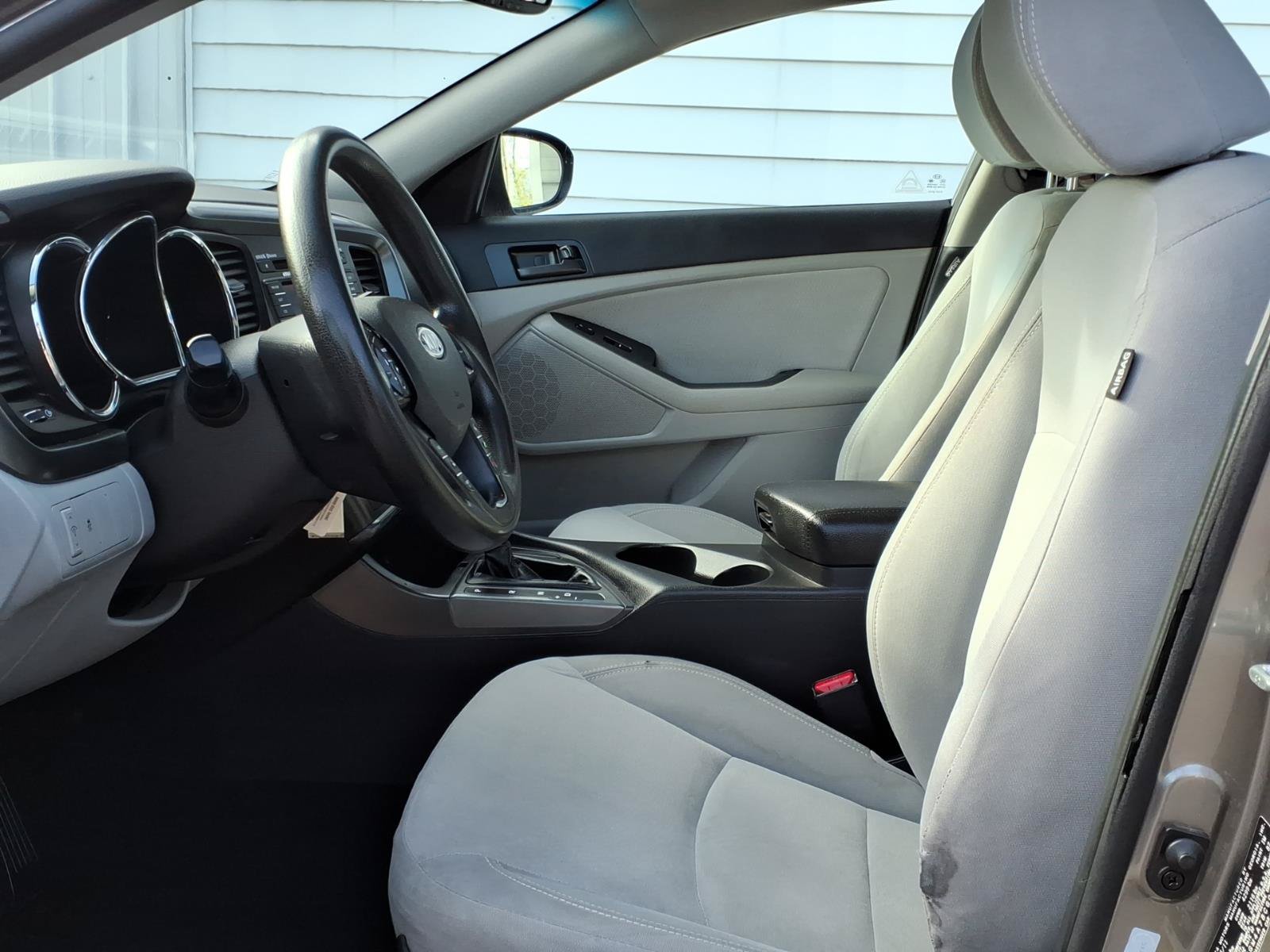Used 2012 Kia Optima LX w/ Convenience Pkg FWD image 7