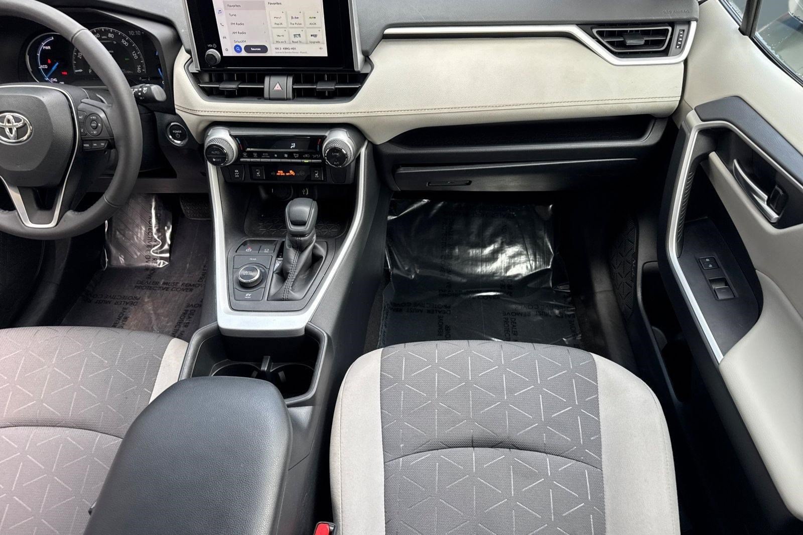 Used 2023 Toyota RAV4 XLE w/ Convenience Package AWD/4WD image 30