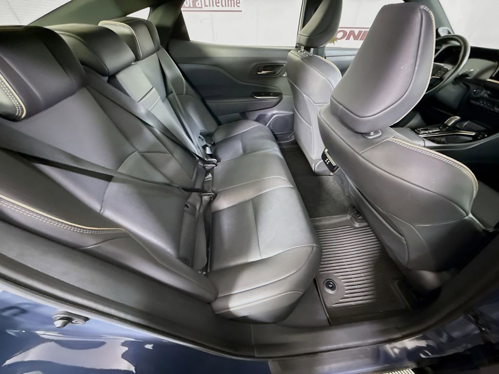 Used 2025 Toyota Crown Limited w/ Advanced Technology Package AWD/4WD image 27