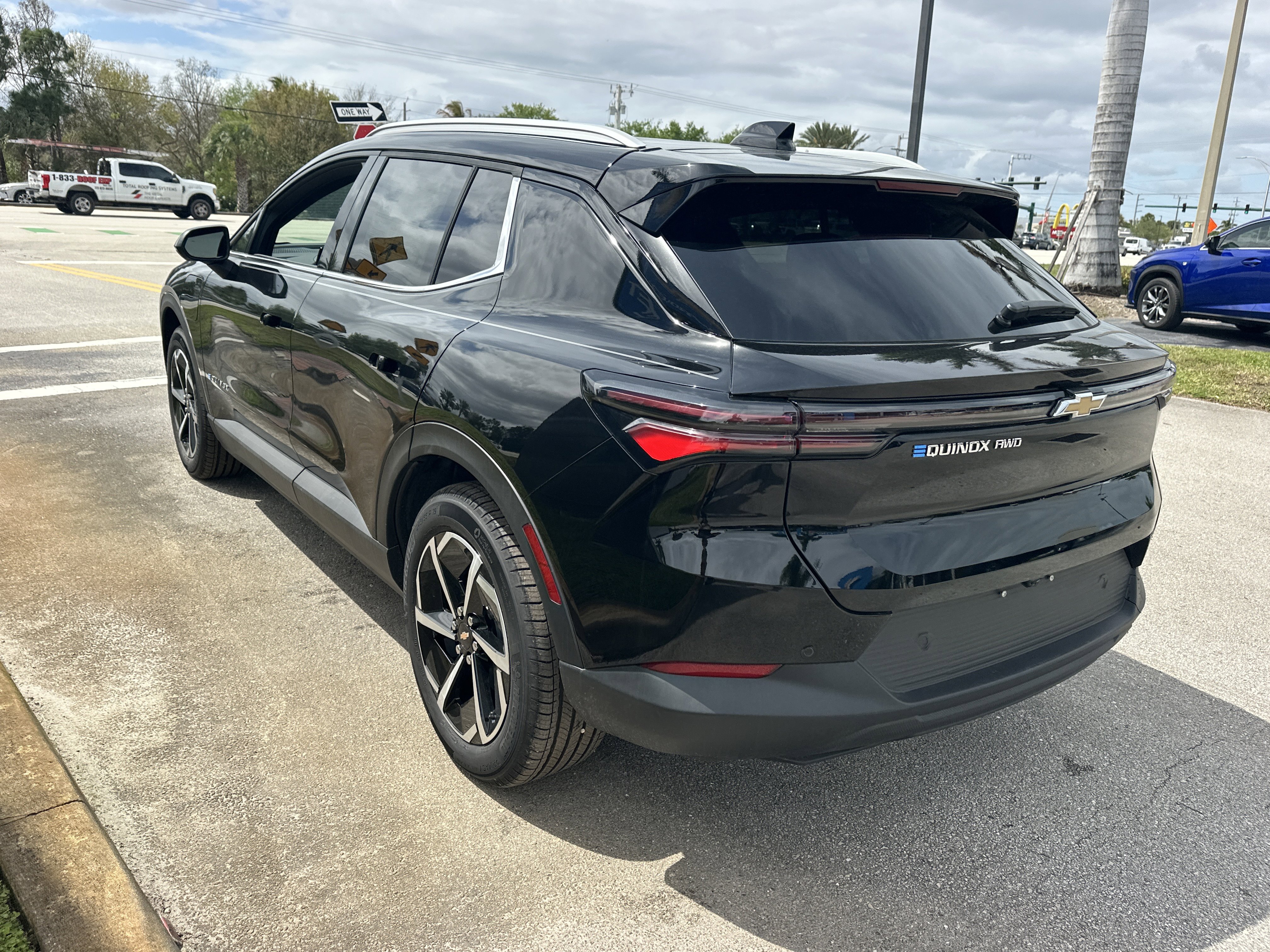 New 2026 Chevrolet Equinox EV LT image 7