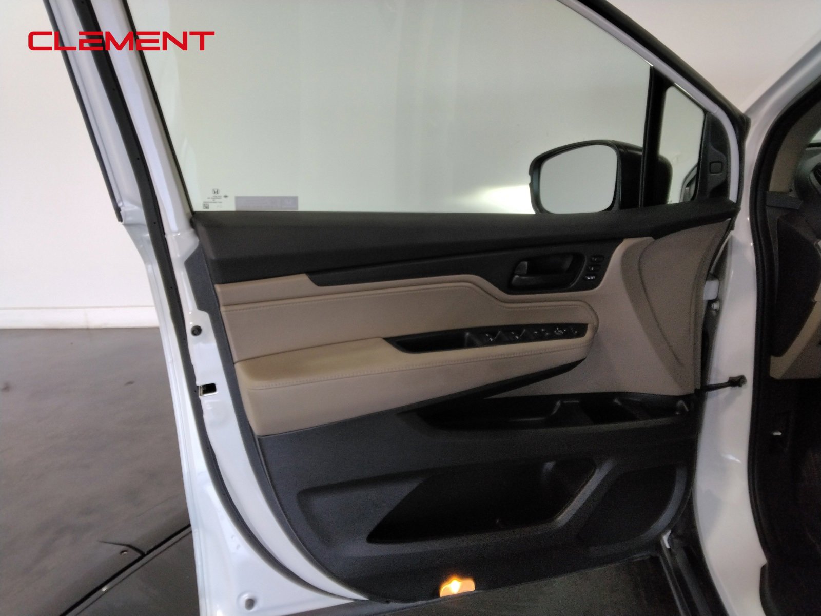 Used 2023 Honda Odyssey EX-L image 23