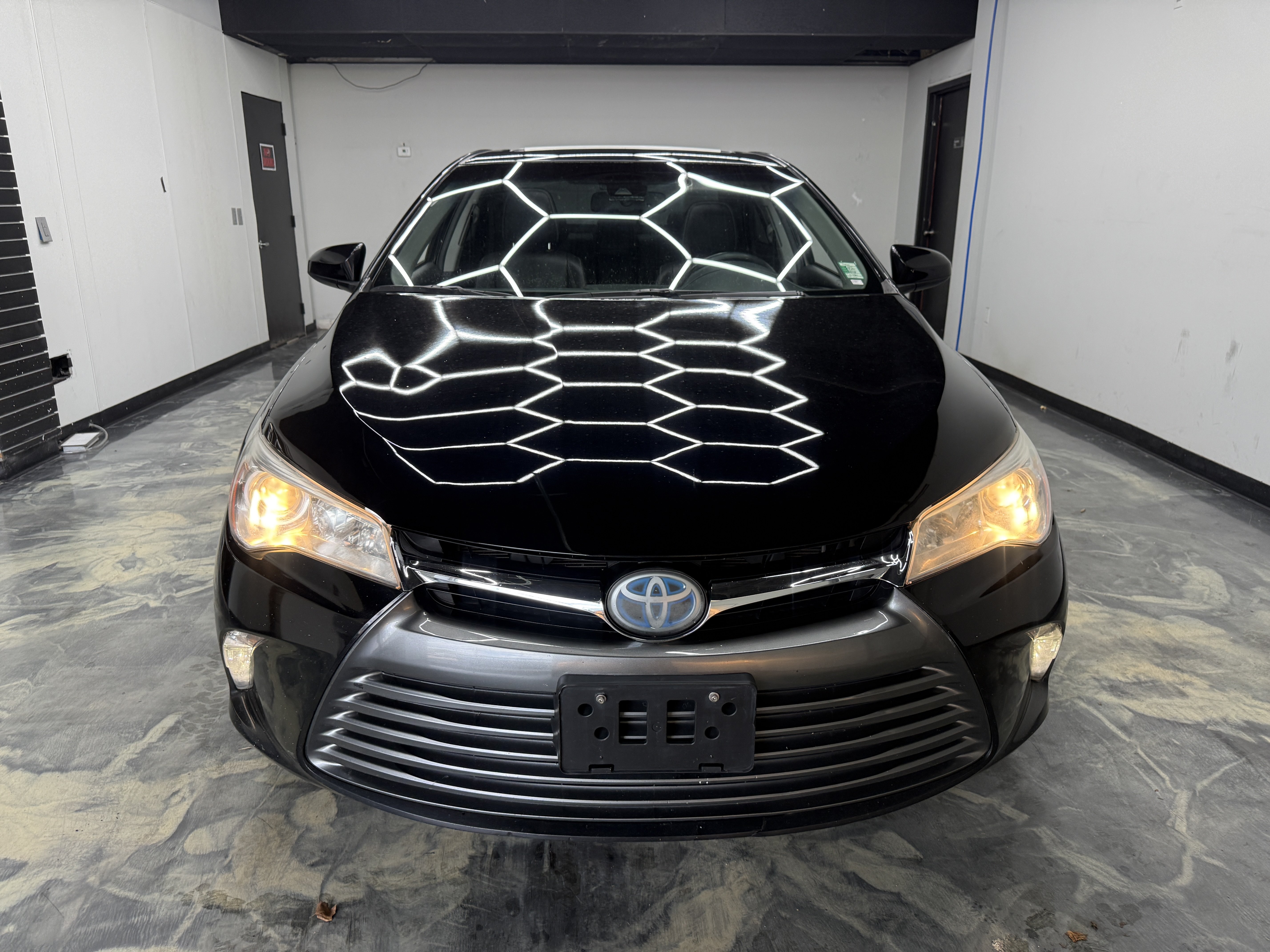 Used 2017 Toyota Camry XLE FWD image 7