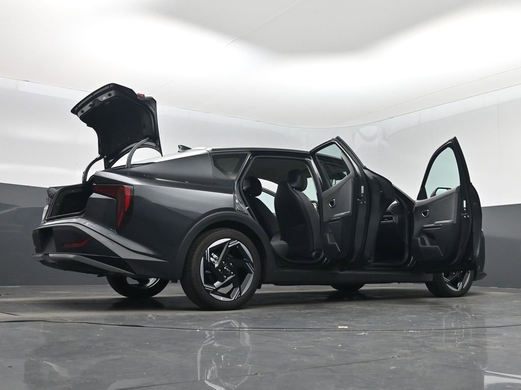 Certified 2025 Kia K4 EX image 25