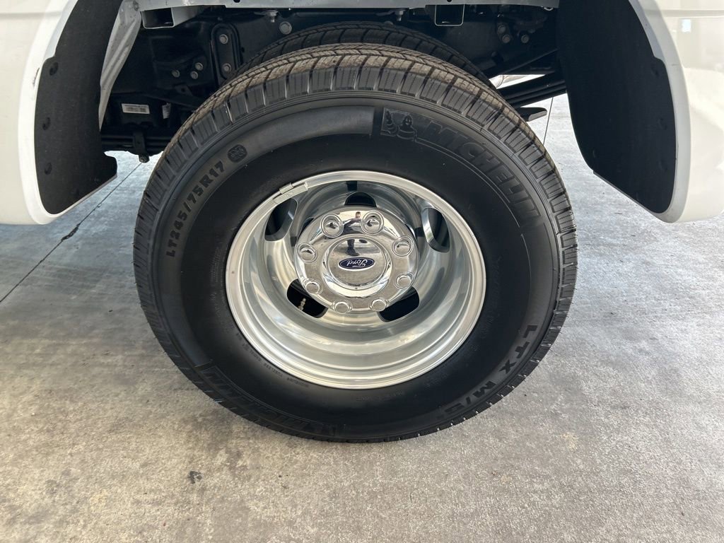 Used 2024 Ford F350 XL w/ 360-Degree Camera Package image 17