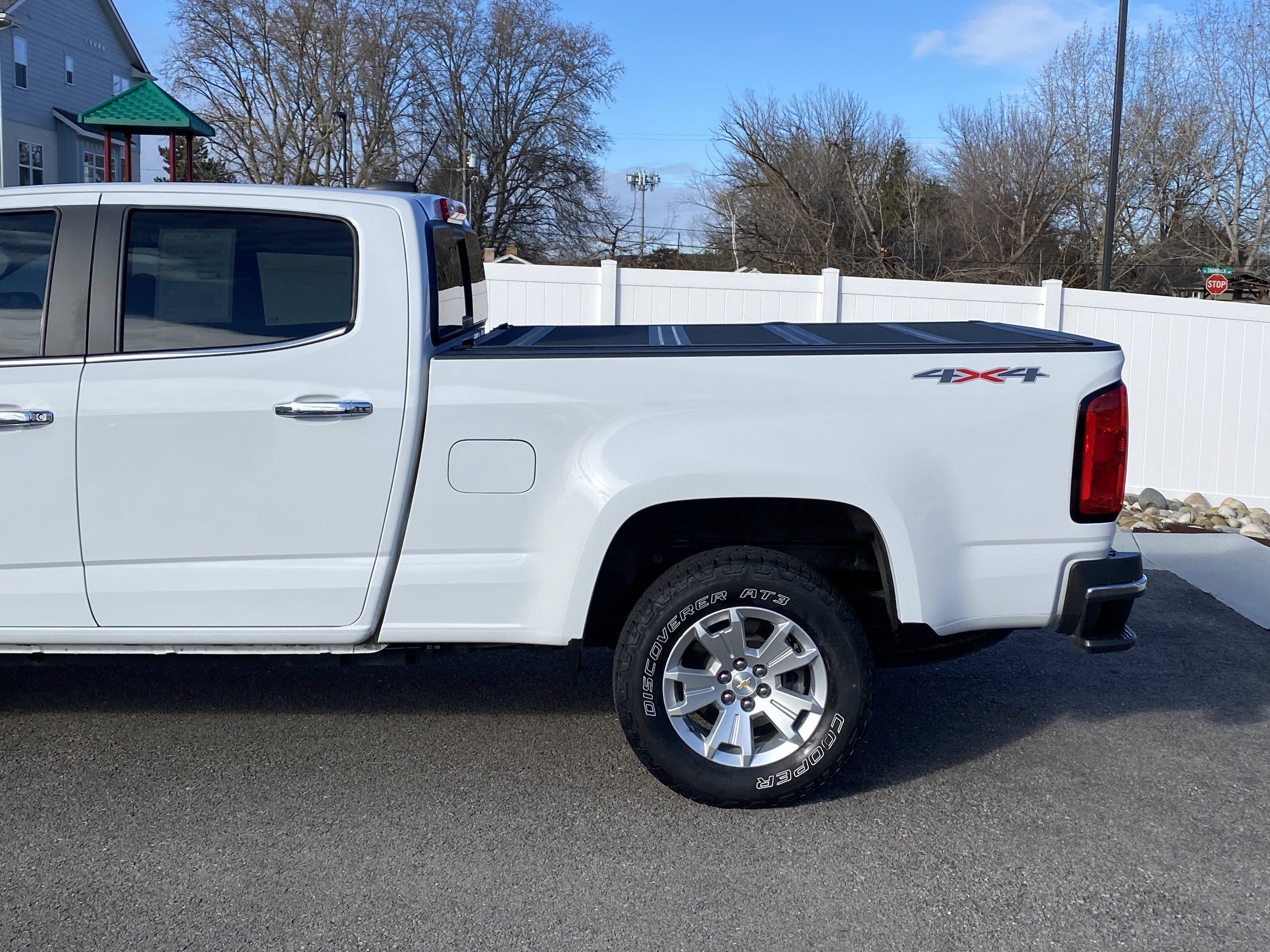 Used 2022 Chevrolet Colorado LT w/ Safety Package image 4